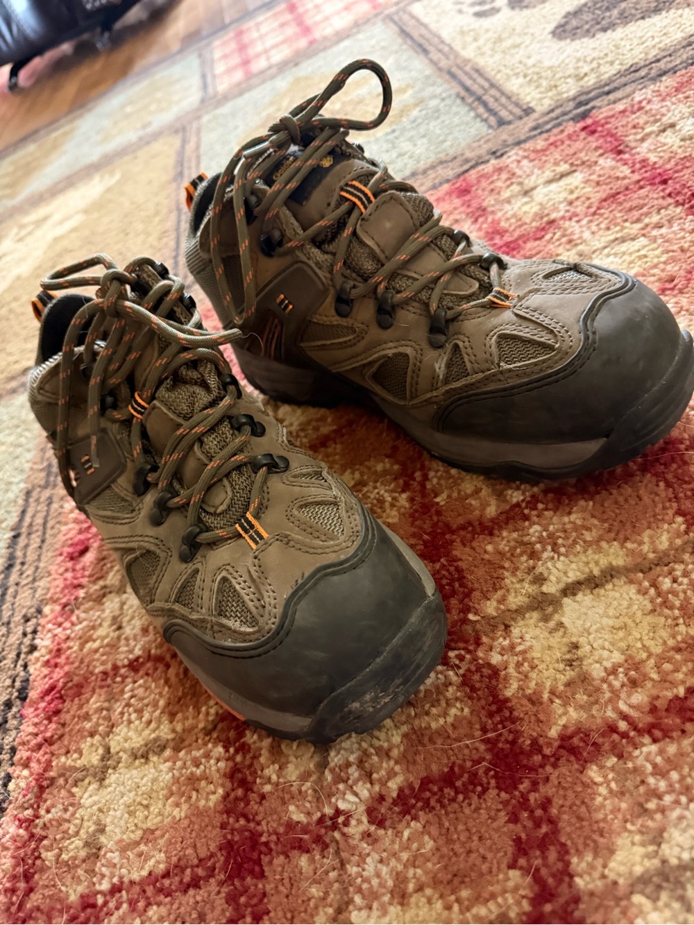 Men's Outdoor Trail Shoes in Olive Brown